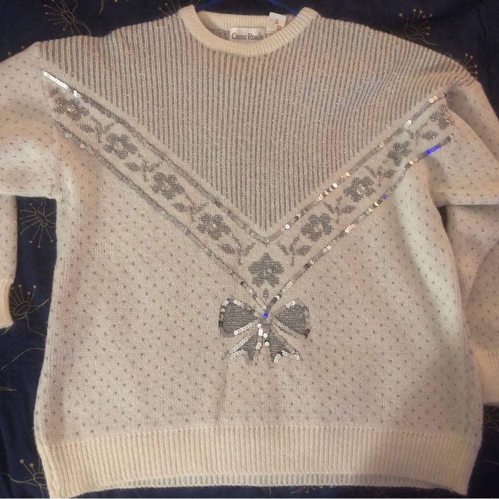 Excellent Condition - Vintage White & Silver Sparkly Xmas Sweater - LG